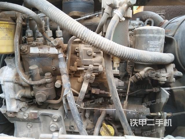 發(fā)動(dòng)機(jī)室（上車部件）