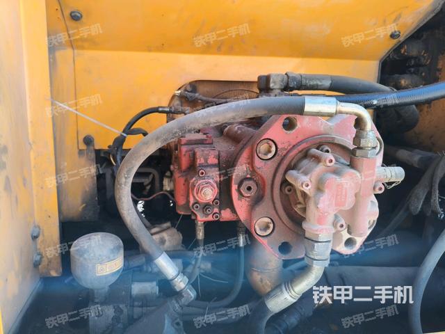 液壓泵斜45?左(大件艙室) 液壓泵斜45?左(大件艙室)