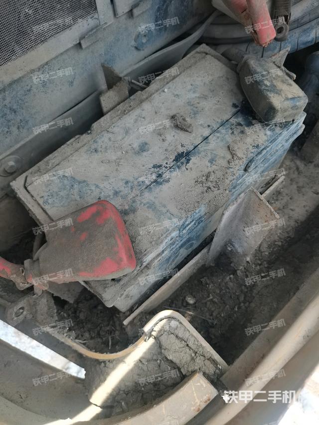 電瓶(大件艙室) 電瓶(大件艙室)