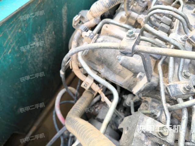 駕駛室頂部俯視(上車部件) 駕駛室頂部俯視(上車部件)