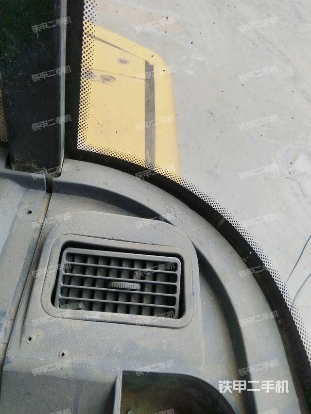 后窗玻璃角標(biāo)（駕駛室部分）