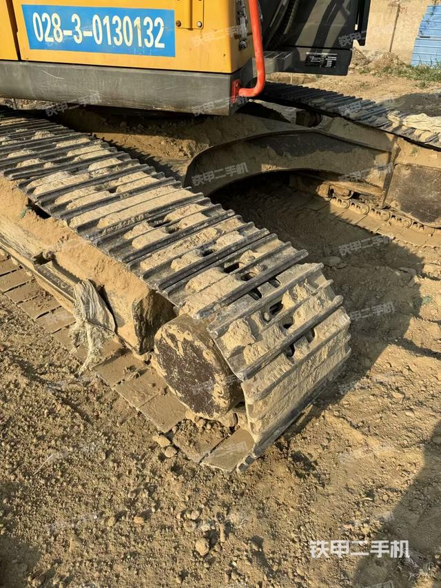 单侧履带整体（整机外观）