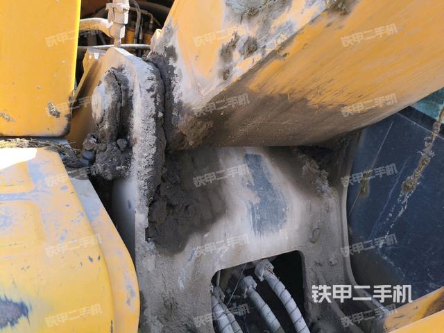 大臂根部?斜視(工作和回轉(zhuǎn)裝置) 大臂根部?斜視(工作和回轉(zhuǎn)裝置)