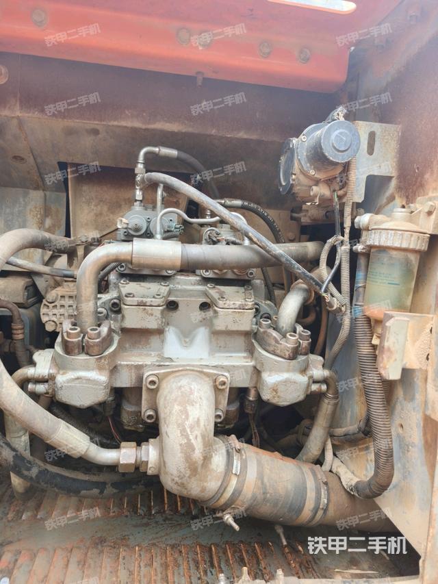 液壓泵室(大件艙室) 液壓泵室(大件艙室)