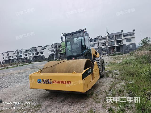 整機(jī)左側(cè)(設(shè)備外觀及核心部件) 整機(jī)左側(cè)(設(shè)備外觀及核心部件)