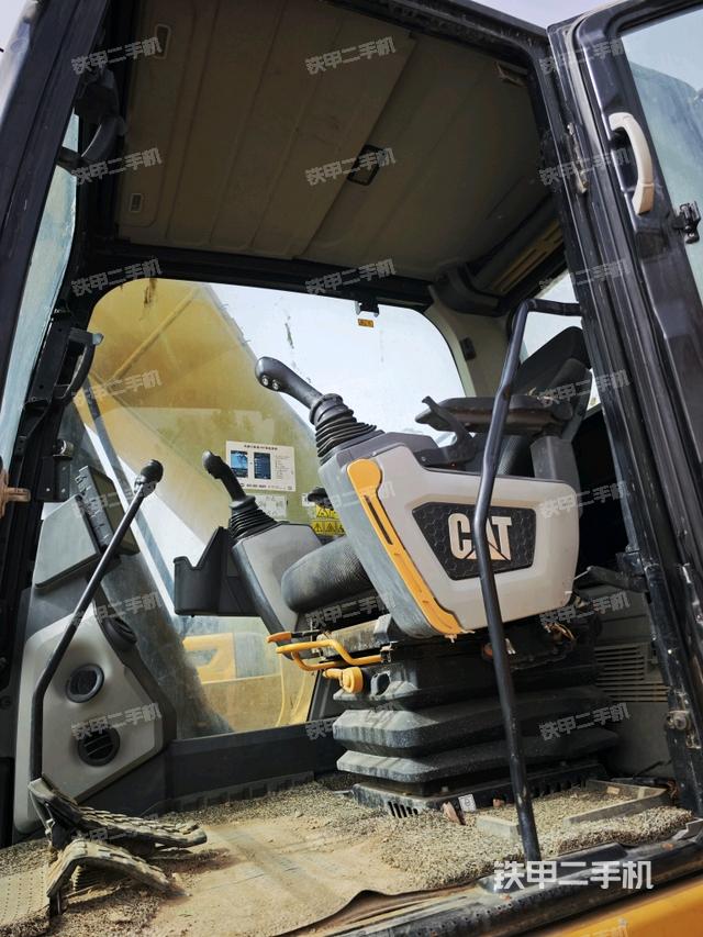 駕駛室整體（整機(jī)外觀）