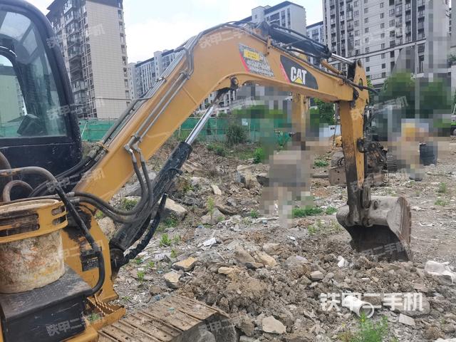 大臂整體?右側(cè)(工作和回轉(zhuǎn)裝置) 大臂整體?右側(cè)(工作和回轉(zhuǎn)裝置)
