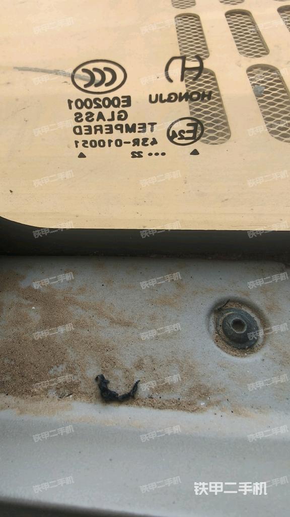 后窗玻璃角標(biāo)（駕駛室部分）