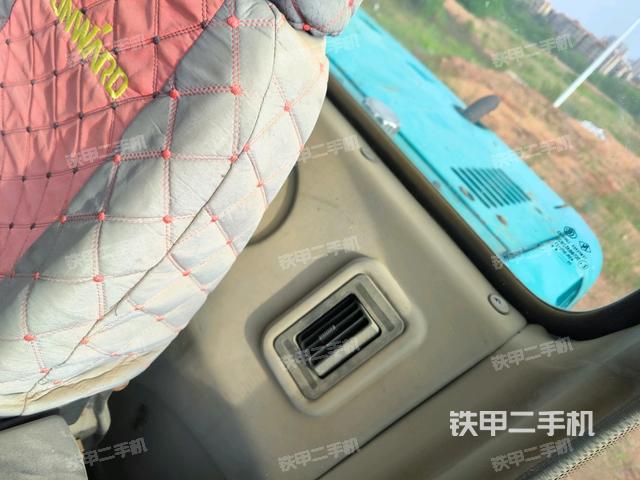 小時表(駕駛室部分) 小時表(駕駛室部分)