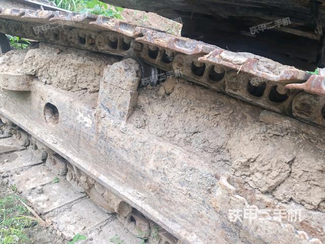 右側(cè)行走馬達蓋板（行走機構(gòu)）