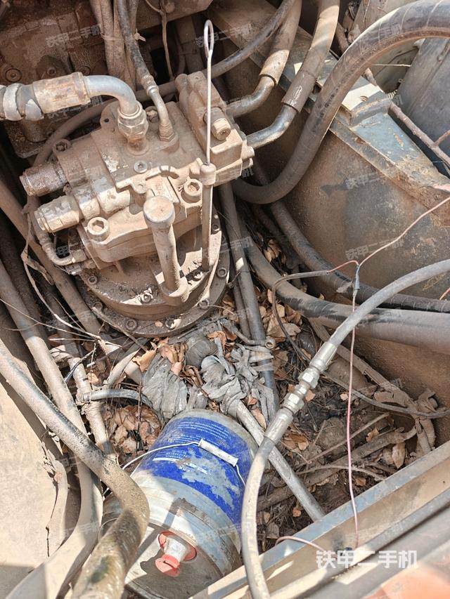 氣門室蓋螺絲特寫（上車部件）