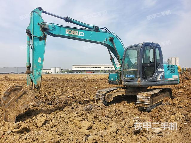 神鋼SK140LC-8挖掘機(jī)