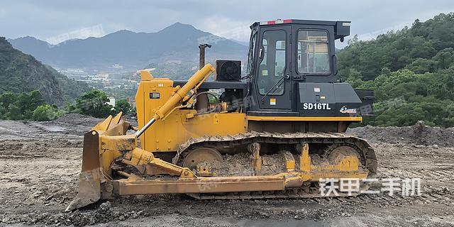 整機(jī)左側(cè)（設(shè)備外觀及核心部件）