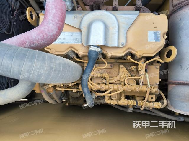 發(fā)動(dòng)機(jī)整體俯視(整機(jī)外觀) 發(fā)動(dòng)機(jī)整體俯視(整機(jī)外觀)