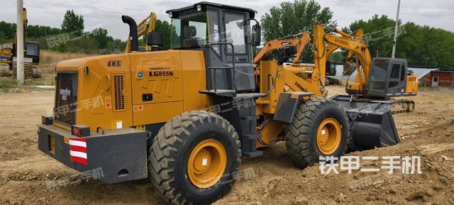 整機(jī)右后45°(整機(jī)外觀及大件) 整機(jī)右后45°(整機(jī)外觀及大件)