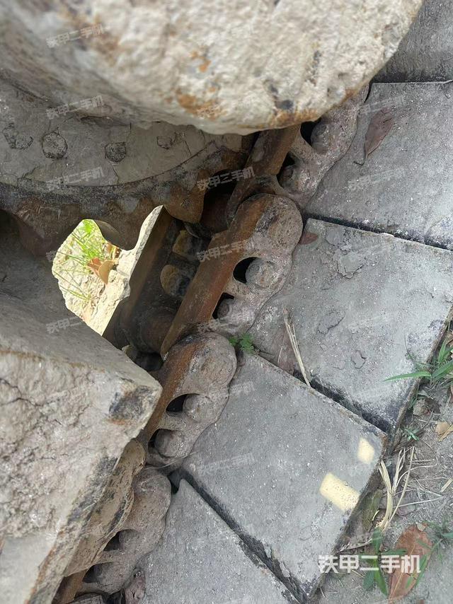 单侧履带整体（整机外观）