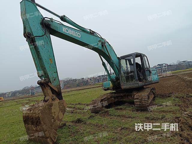 神鋼SK210LC-8挖掘機