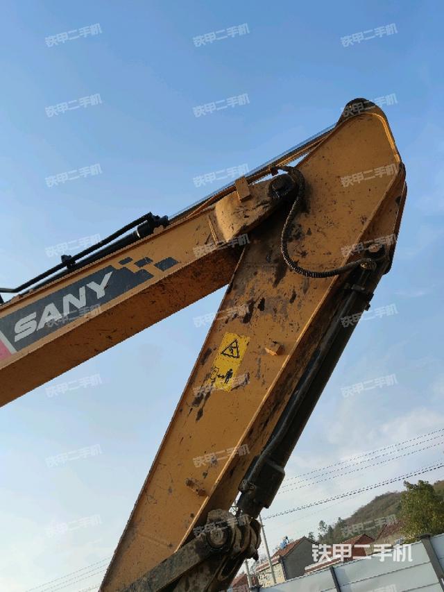 小臂整體右前（工作和回轉裝置）