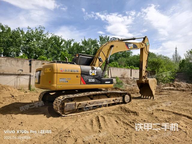 整機(jī)右后45°(整機(jī)外觀) 整機(jī)右后45°(整機(jī)外觀)