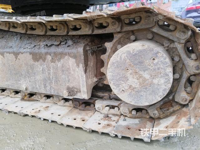 左驅(qū)動(dòng)輪（行走機(jī)構(gòu)）