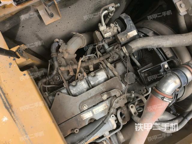 駕駛室頂部俯視（上車部件）