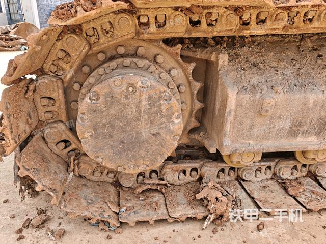 右導(dǎo)向輪（行走機(jī)構(gòu)）