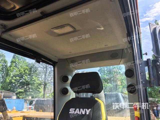 座椅后部（駕駛室部分）