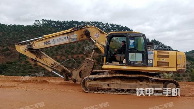 小松PC240LC-8M0挖掘機
