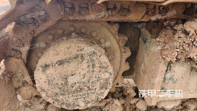 右驅(qū)動輪(行走機構(gòu)) 右驅(qū)動輪(行走機構(gòu))