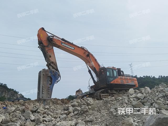 斗山DX500LC-9C挖掘機