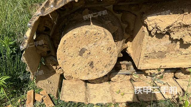 左驅(qū)動(dòng)輪（行走機(jī)構(gòu)）