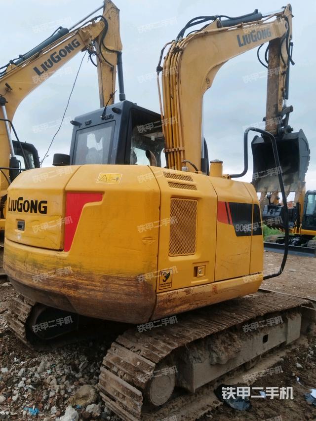 整機右后45°（整機外觀）