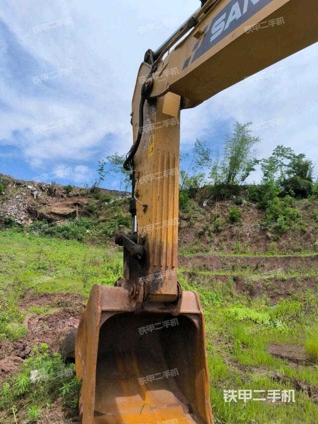 小臂整體左后（工作和回轉(zhuǎn)裝置）