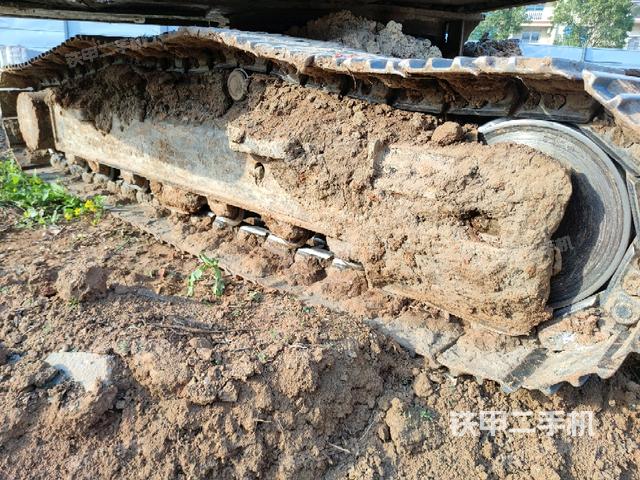 右側履帶整體（行走機構）