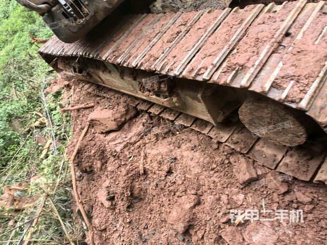 左側(cè)履帶整體?（行走機(jī)構(gòu)）