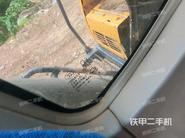 后窗玻璃角標(biāo)（駕駛室部分）