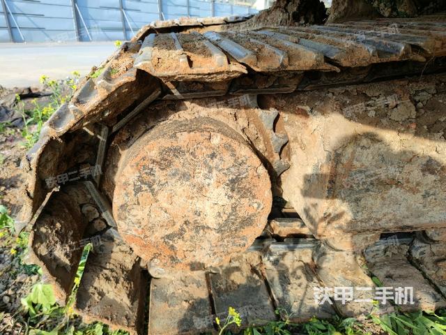 右驅動輪（行走機構）