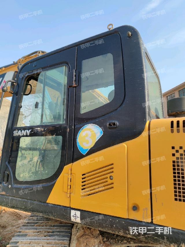 駕駛室左后45度（駕駛室部分）