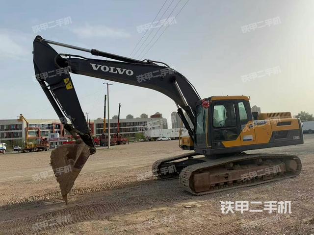 沃爾沃EC250DL挖掘機