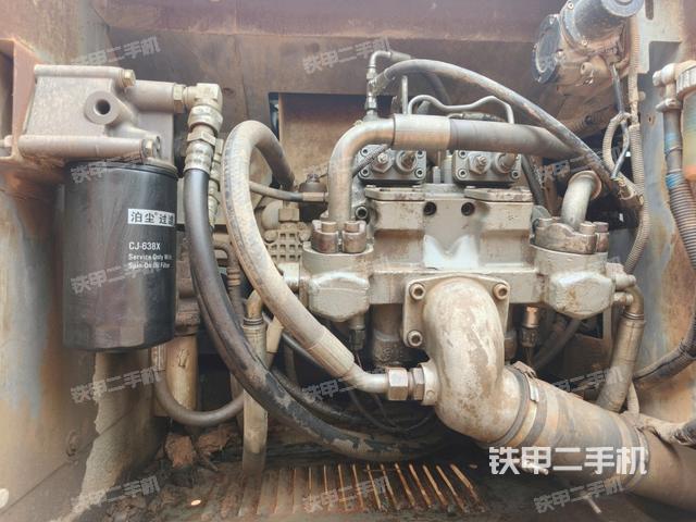 液壓泵斜45?左(大件艙室) 液壓泵斜45?左(大件艙室)