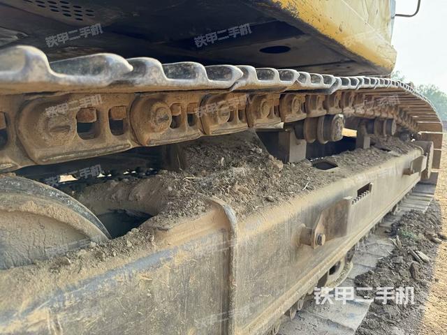 單側履帶整體（整機外觀）