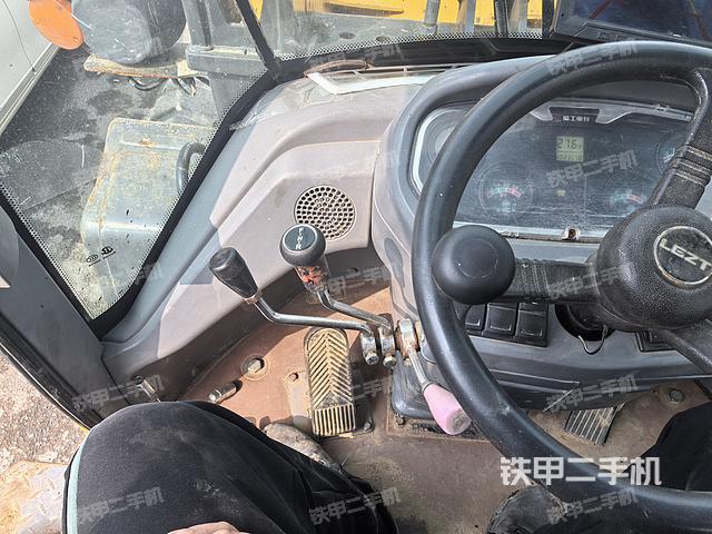 驾驶室操作台（整机外观及大件）