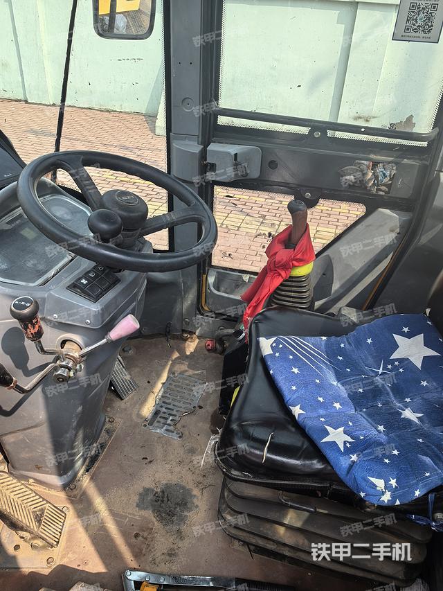 驾驶室工作台（整机外观及大件）