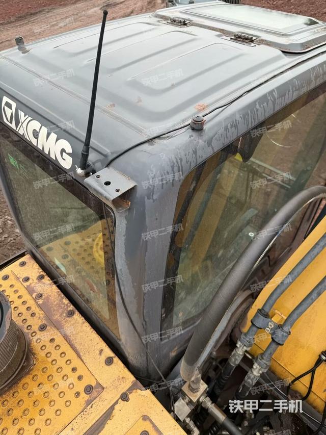 駕駛室頂部（整機(jī)外觀）