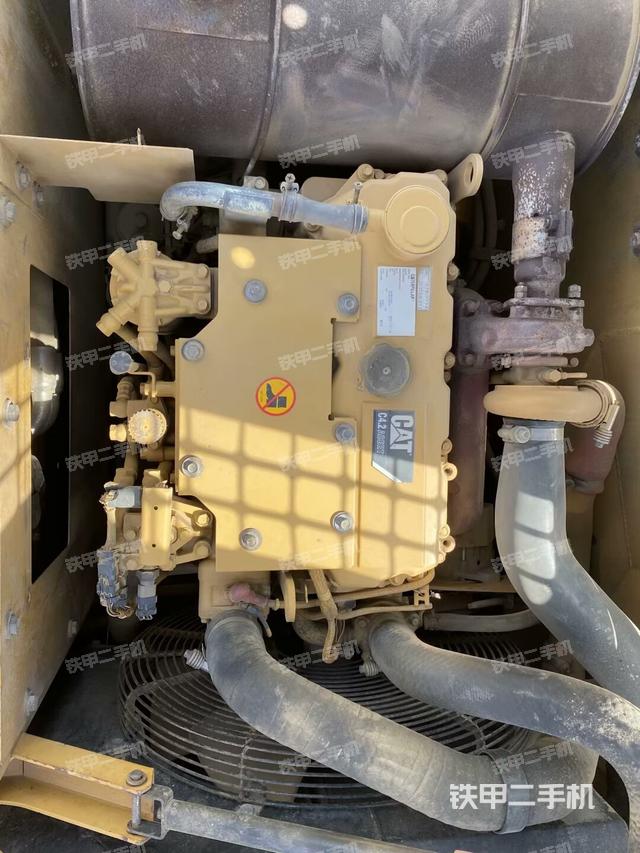 發(fā)動機整體俯視(整機外觀) 發(fā)動機整體俯視(整機外觀)