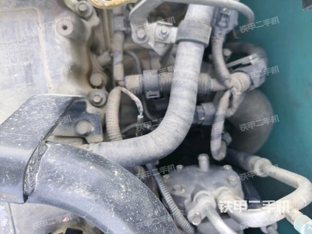 氣門室蓋螺絲特寫（上車部件）