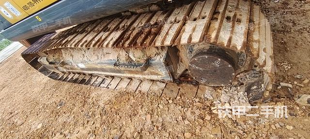 单侧履带整体（整机外观）