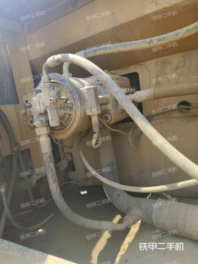 液壓泵斜45?左（大件艙室）