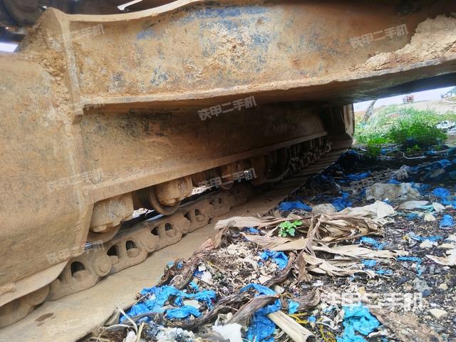 左側(cè)行走馬達(dá)蓋板（行走機(jī)構(gòu)）