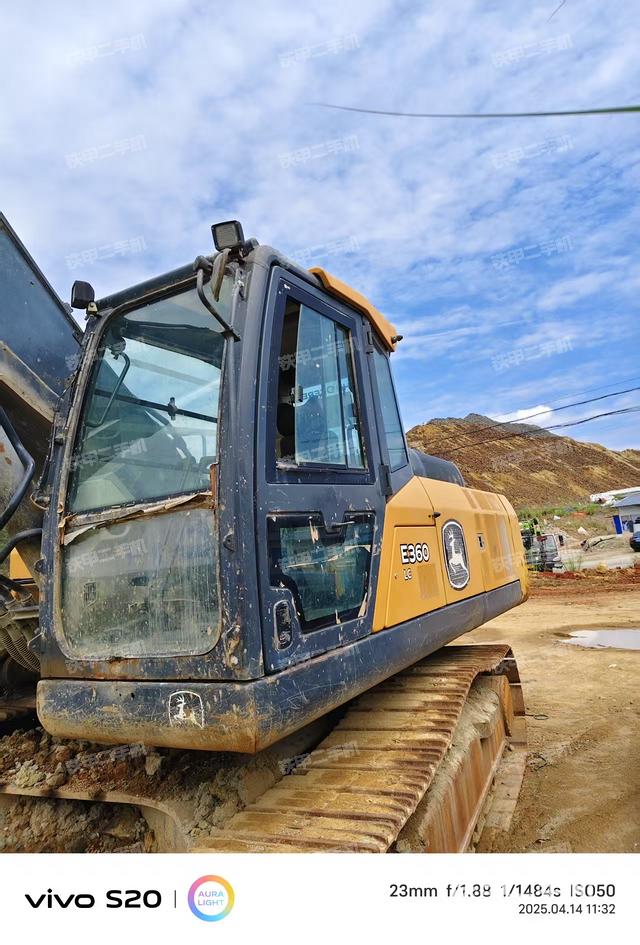 駕駛室頂部（整機(jī)外觀）